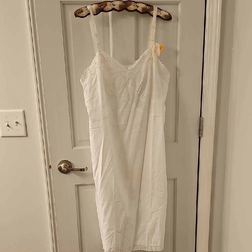 Vintage NWT  Deena Lingerie White Lace Trim Slip Dress  8/10 1950s Sleepwear